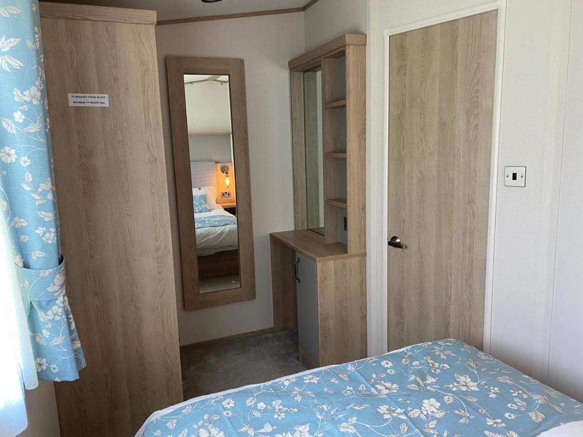 Lake District Prestige Caravan, 3 Bedrooms, Sleeps 8 On Haven Holiday Park Flookburgh Ngoại thất bức ảnh
