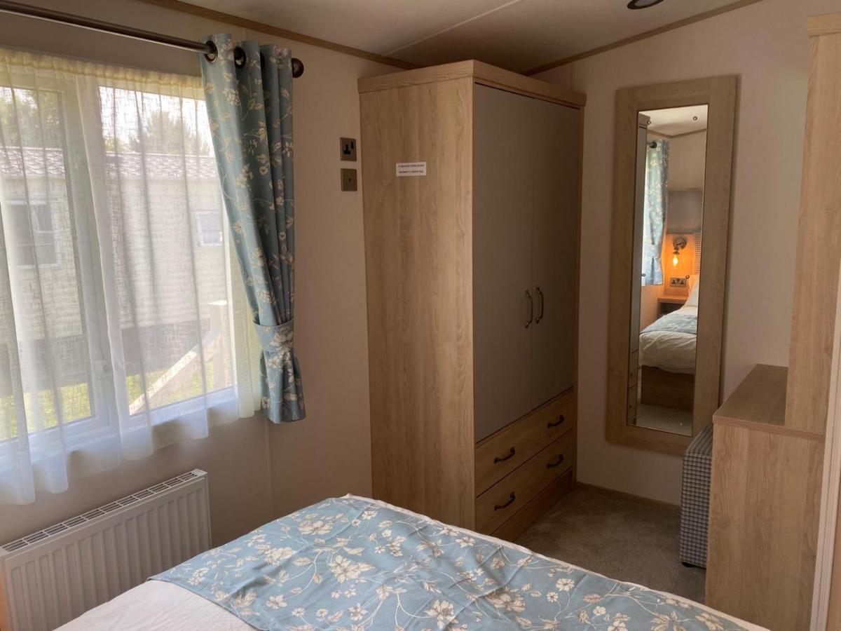 Lake District Prestige Caravan, 3 Bedrooms, Sleeps 8 On Haven Holiday Park Flookburgh Ngoại thất bức ảnh