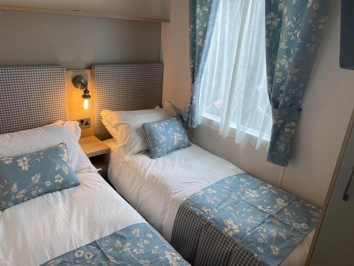 Lake District Prestige Caravan, 3 Bedrooms, Sleeps 8 On Haven Holiday Park Flookburgh Ngoại thất bức ảnh