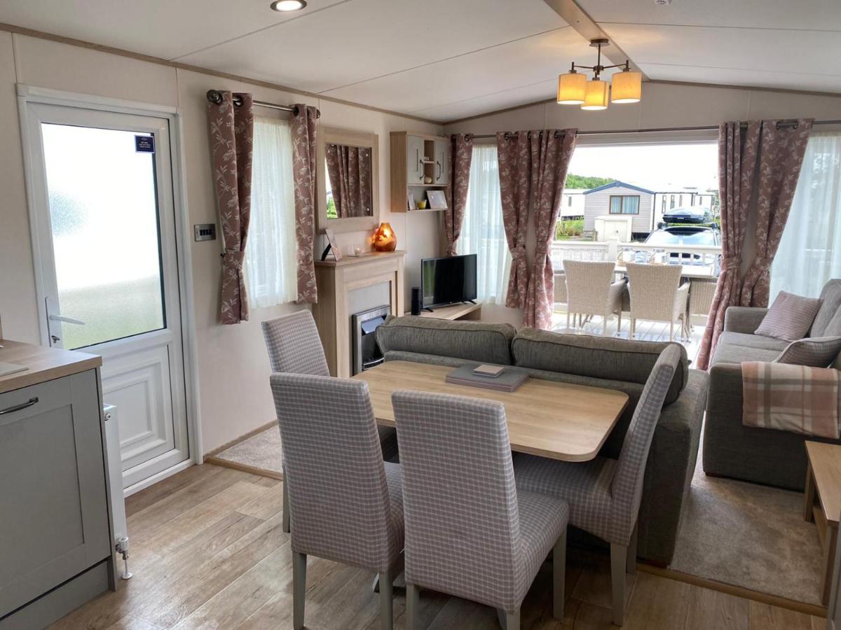 Lake District Prestige Caravan, 3 Bedrooms, Sleeps 8 On Haven Holiday Park Flookburgh Ngoại thất bức ảnh
