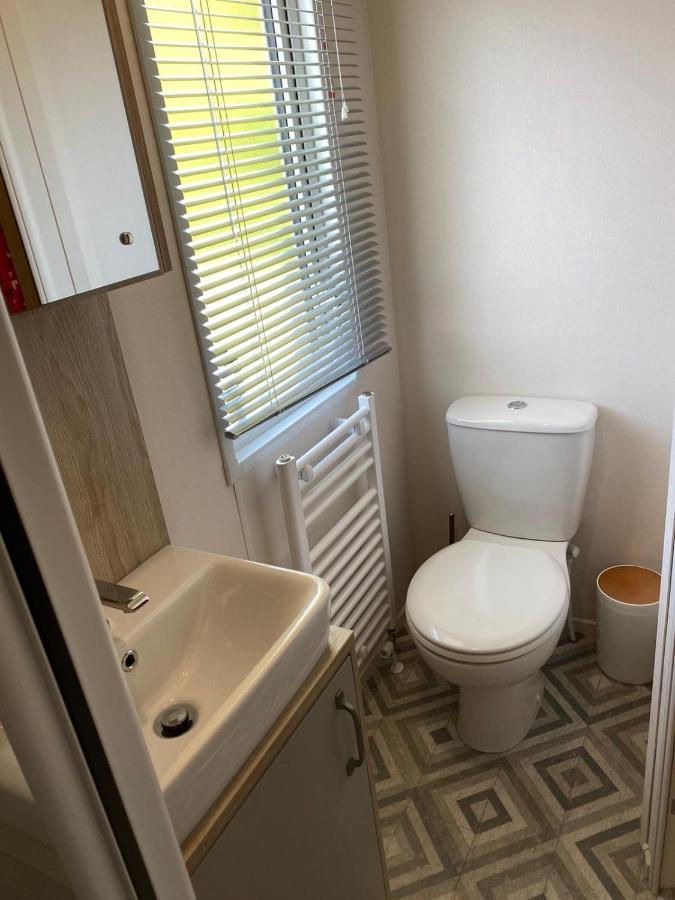 Lake District Prestige Caravan, 3 Bedrooms, Sleeps 8 On Haven Holiday Park Flookburgh Ngoại thất bức ảnh