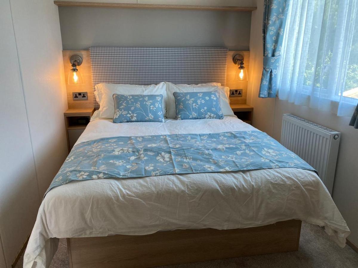 Lake District Prestige Caravan, 3 Bedrooms, Sleeps 8 On Haven Holiday Park Flookburgh Ngoại thất bức ảnh